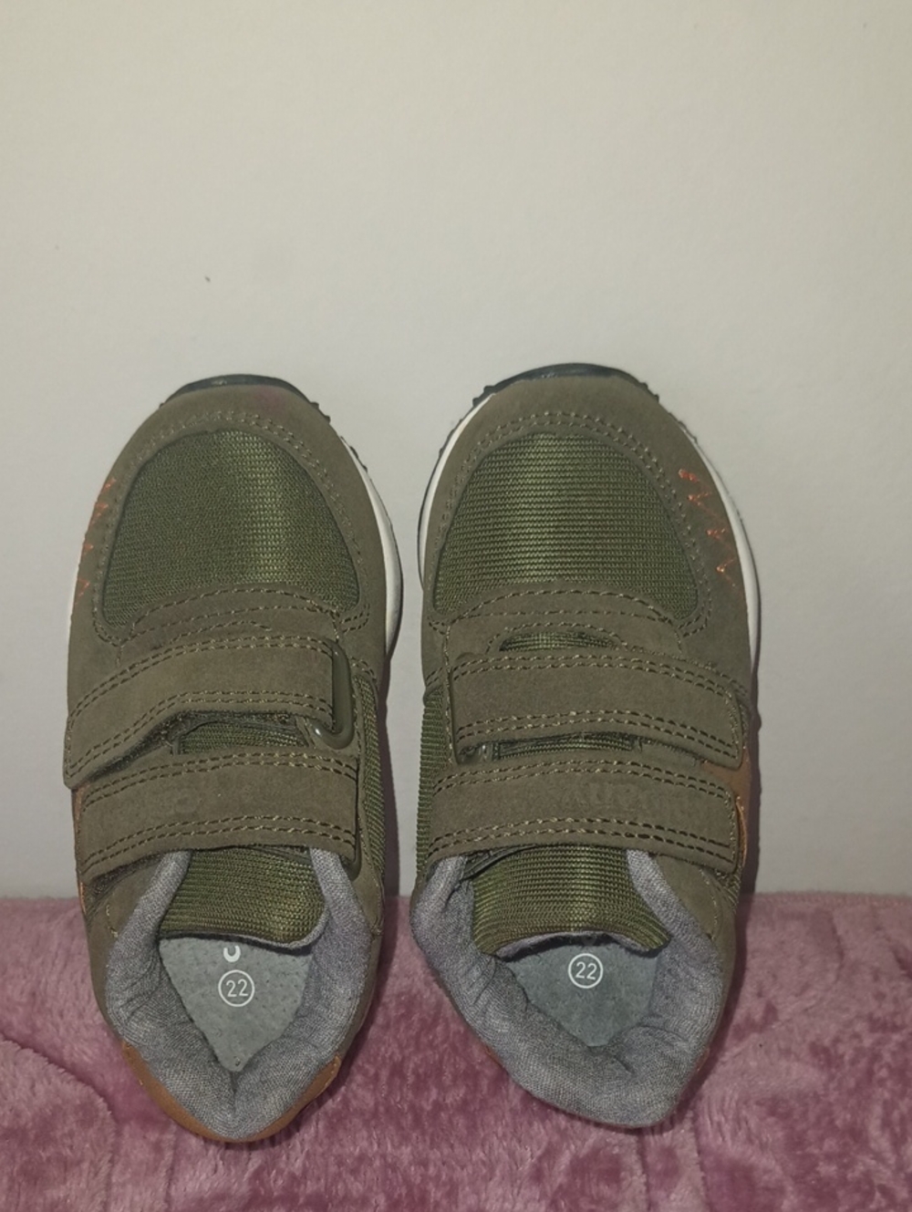 Kids Olive Green Hook-and-Loop Sneakers